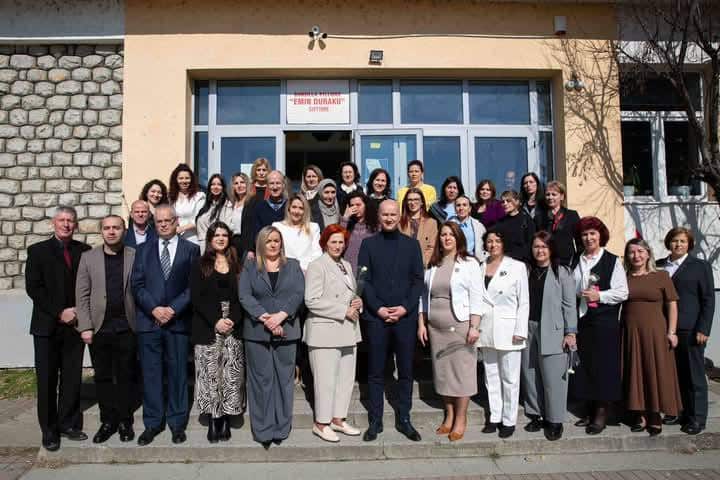 Nderim dhe mirënjohje për mësuesit në Ditën e Mësuesit në Shtime