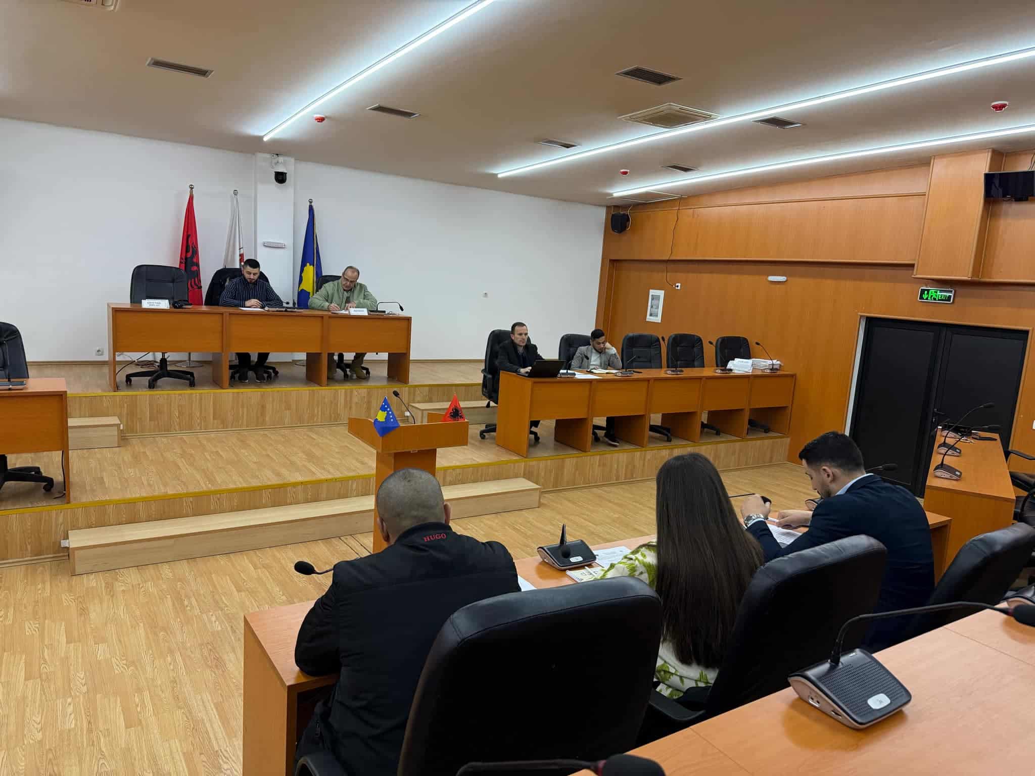 U MBAJT MBLEDHJA E TRETË E KOMITETIT PËR KOMUNITETE