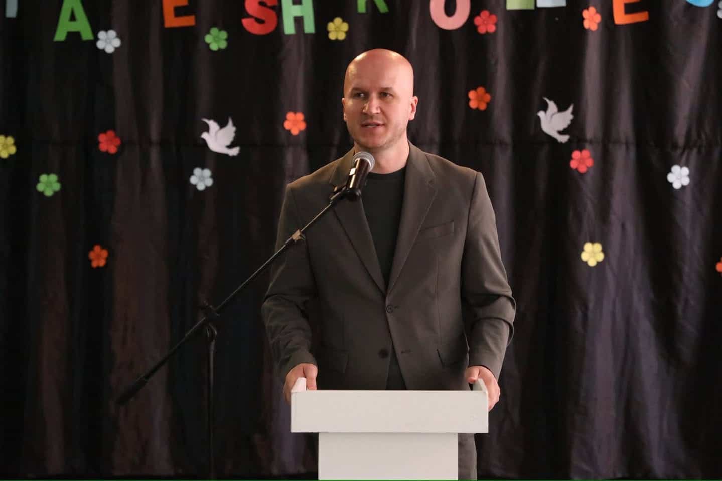 Shkolla “Skënderbeu” në Reçak shënon ditën e saj