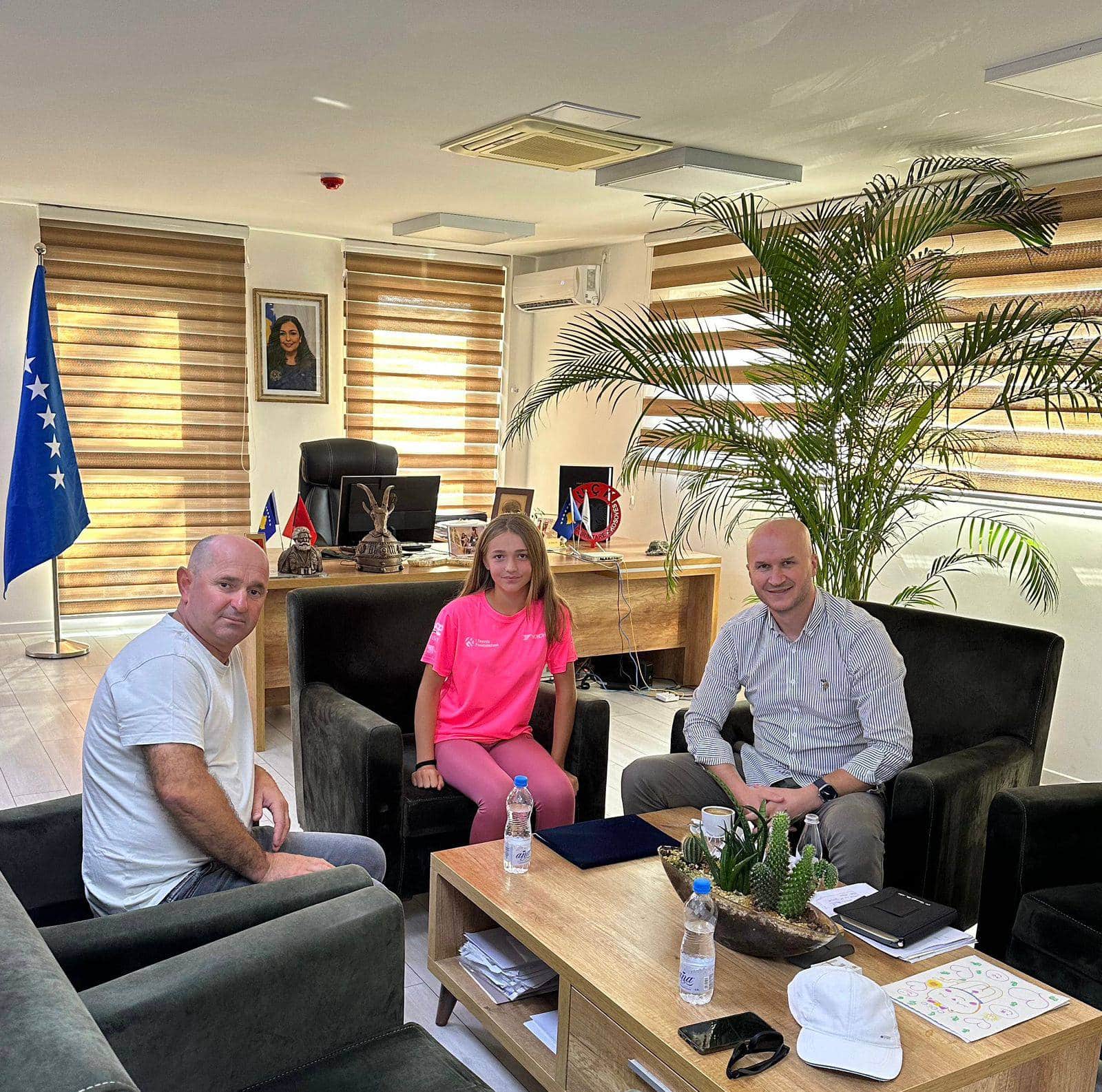 Kryetari Aliu priti tenisten Anesa Ismajli, duke e vlerësuar për sukseset e arritura