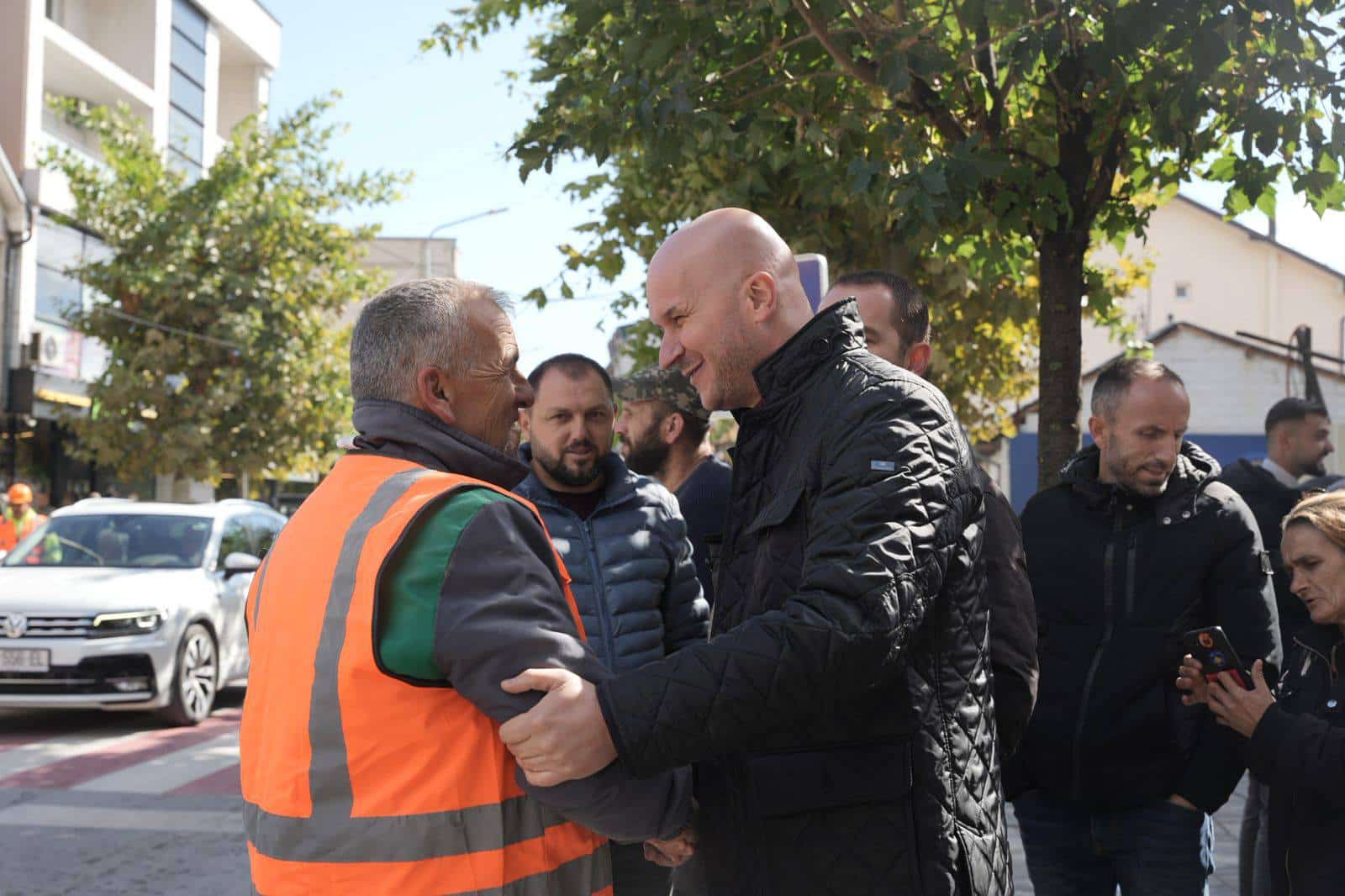Ka filluar rrënimi i objektit përpara Komunës së Shtimes